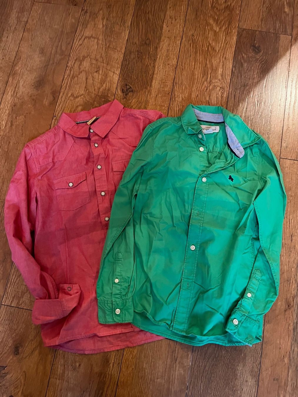 Hemden, T-Shirts & Polos: 2 Jungen Hemd Grösse 140/152 – Gebraucht aus Dittingen von Reh77