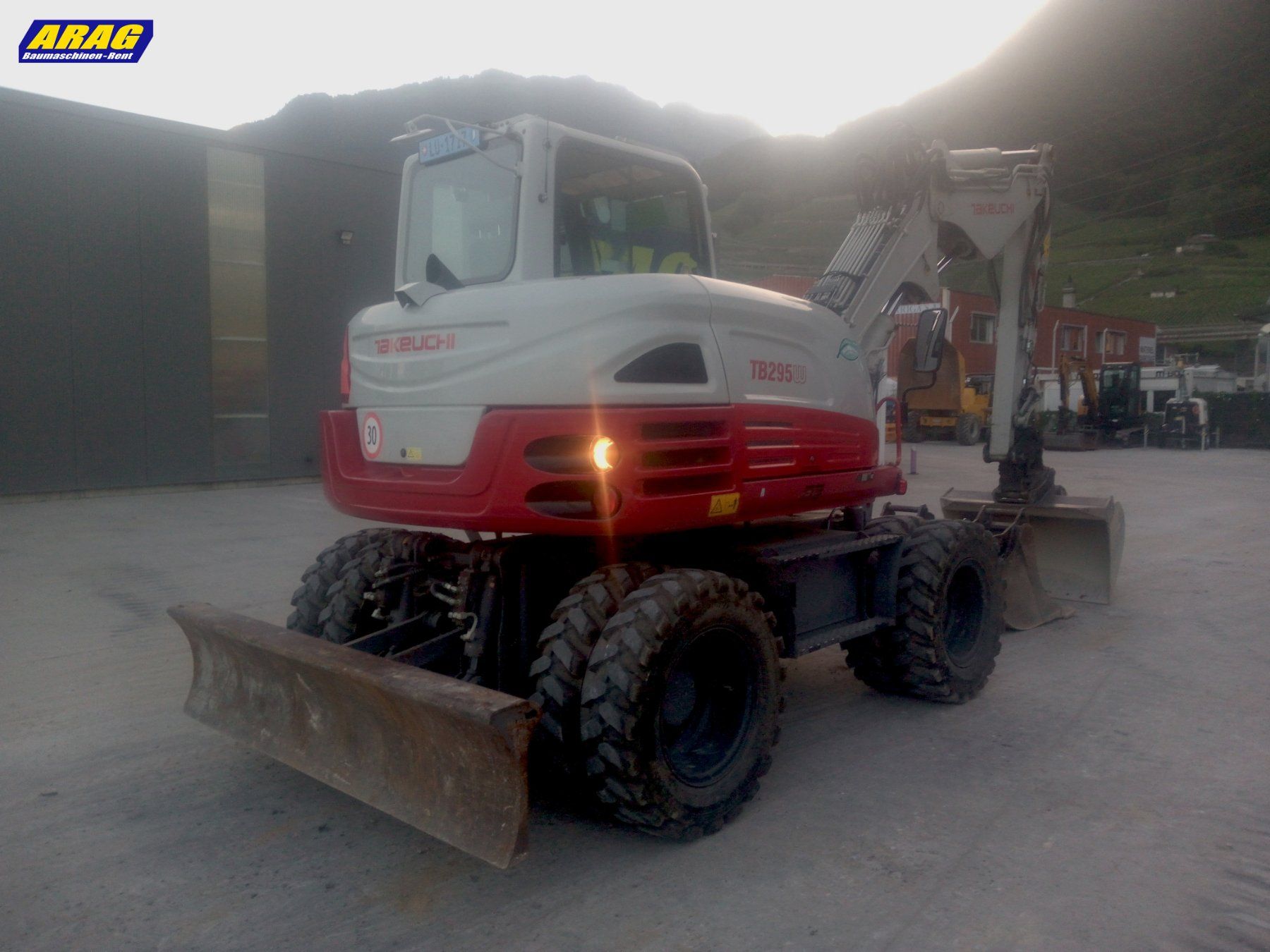 Takeuchi Escavatori: Takeuchi TB295W Mobilbagger / Pneubagger – Usato da Hasle LU venduto da Arag08 5