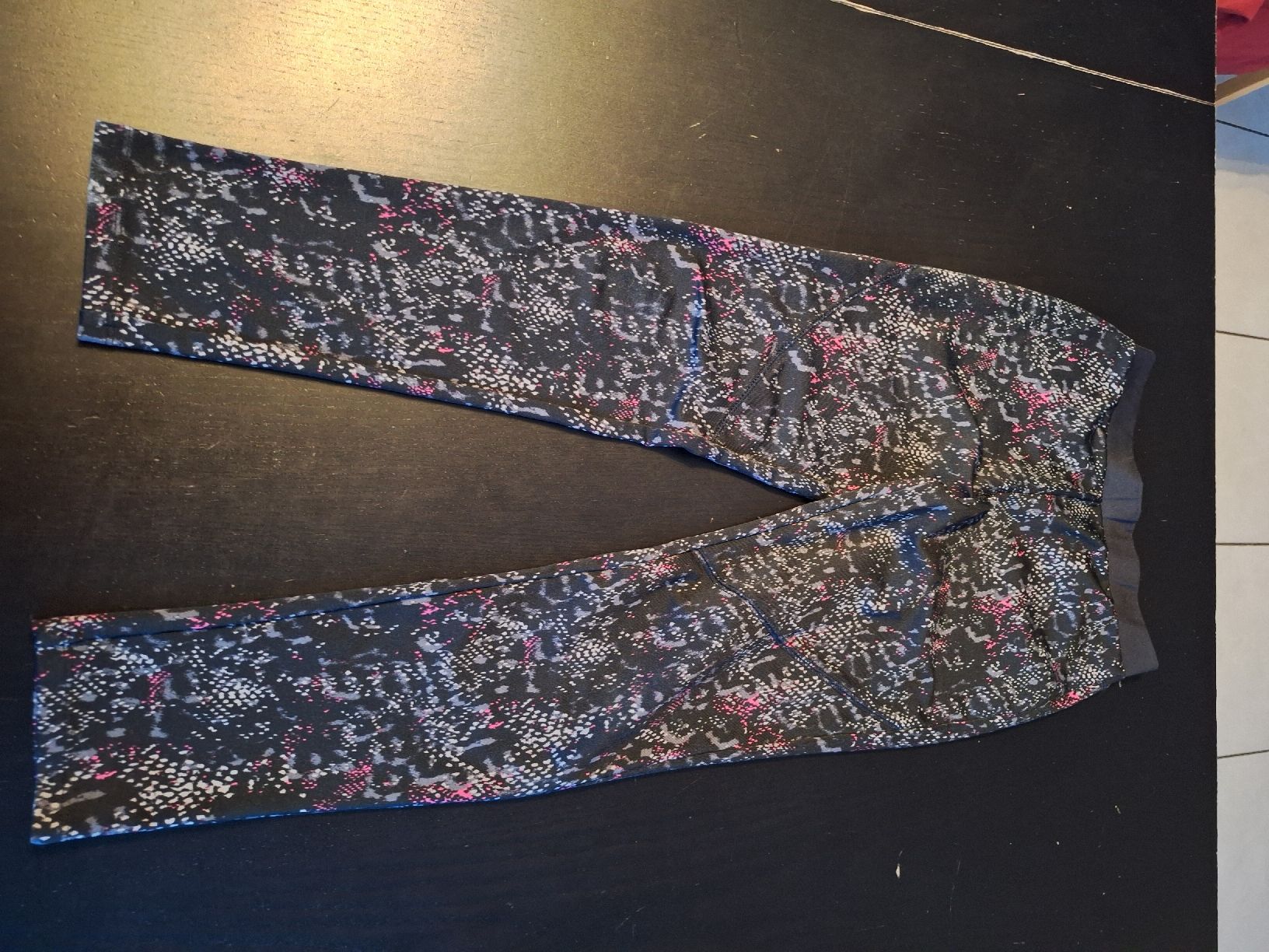 C&A Calze & Collant: Schicke Mädchen Leggings, Gr. 146 – Usato da Wilen b. Wollerau venduto da kaffirank 1