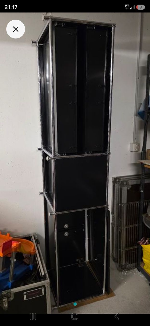 Regale: Sideboard Schwarz – Defekt aus Bäriswil BE von Simon_Kreativwelt
