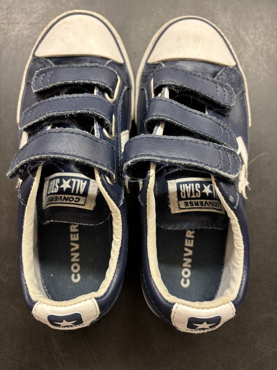 Converse Schuhe für Jungen: Converse Sneaker mit Klettverschluss, Grösse 32 – Gebraucht aus Büren an der Aare von Nikito2001 2