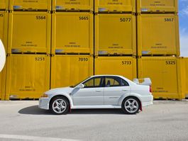 Mitsubishi Lancer Evolution V (Evo 5 JDM)