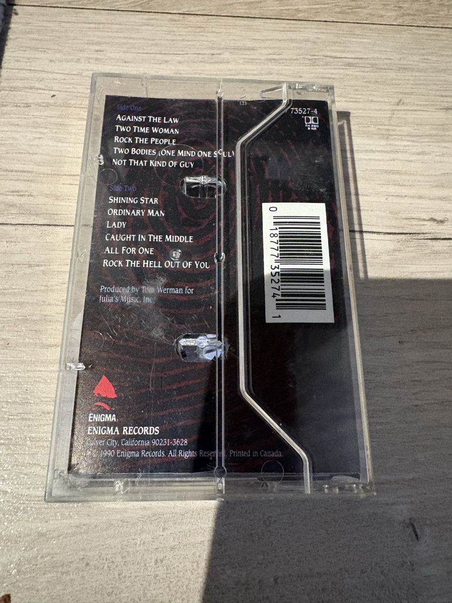 Musicassette: MC STRYPER against the law – Usato da Herzogenbuchsee venduto da warrior77 1