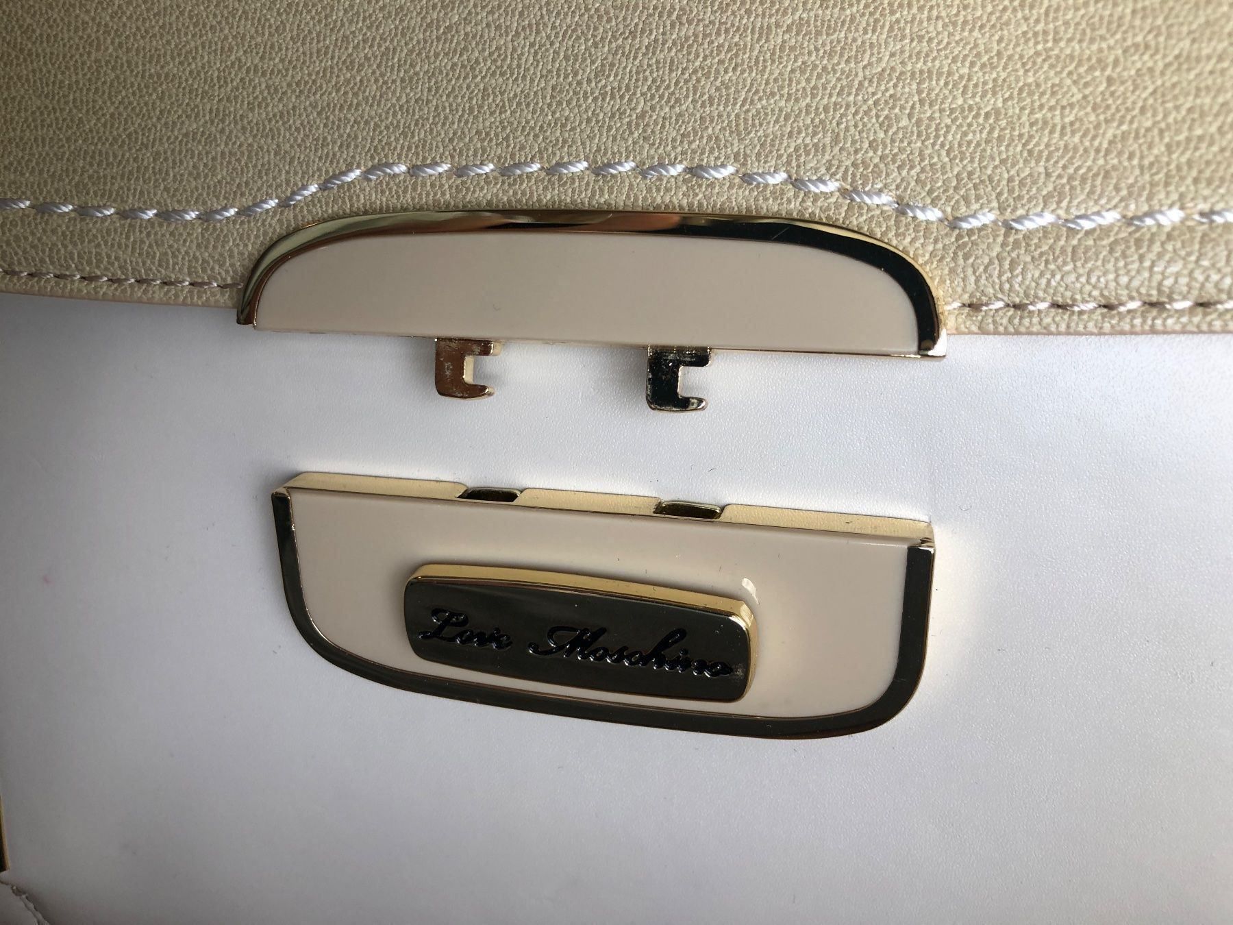 Moschino Borse da donna: Sac Moschino / Handtasche – Nuovo (secondo la descrizione) da Dotzigen venduto da SecondHandGems 8
