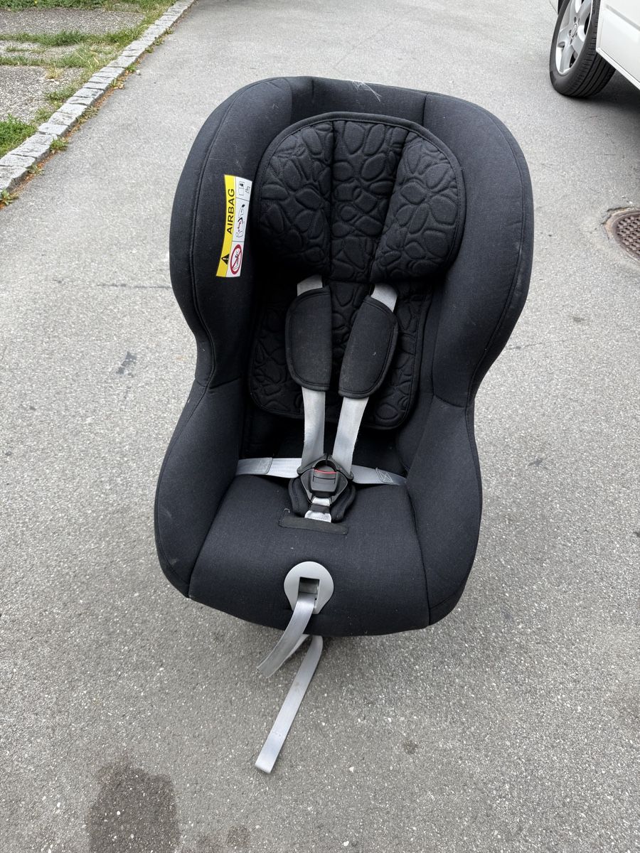 Britax Römer Seggiolini per auto: Autositz Kindersitz, Re-Boarder ohne Isofix – Usato da Au SG venduto da timm93 1