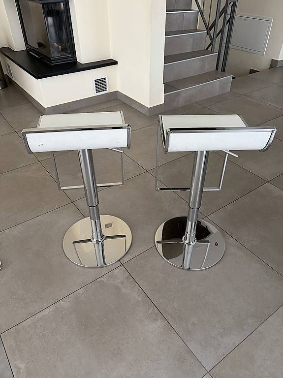 Tabourets: Tabourets de bar à donner – D'occasion à Epalinges par lprado 1