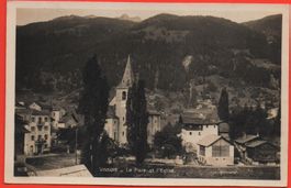 VISSOIE La Place et l'Eglise - Hôtel des Alpes
