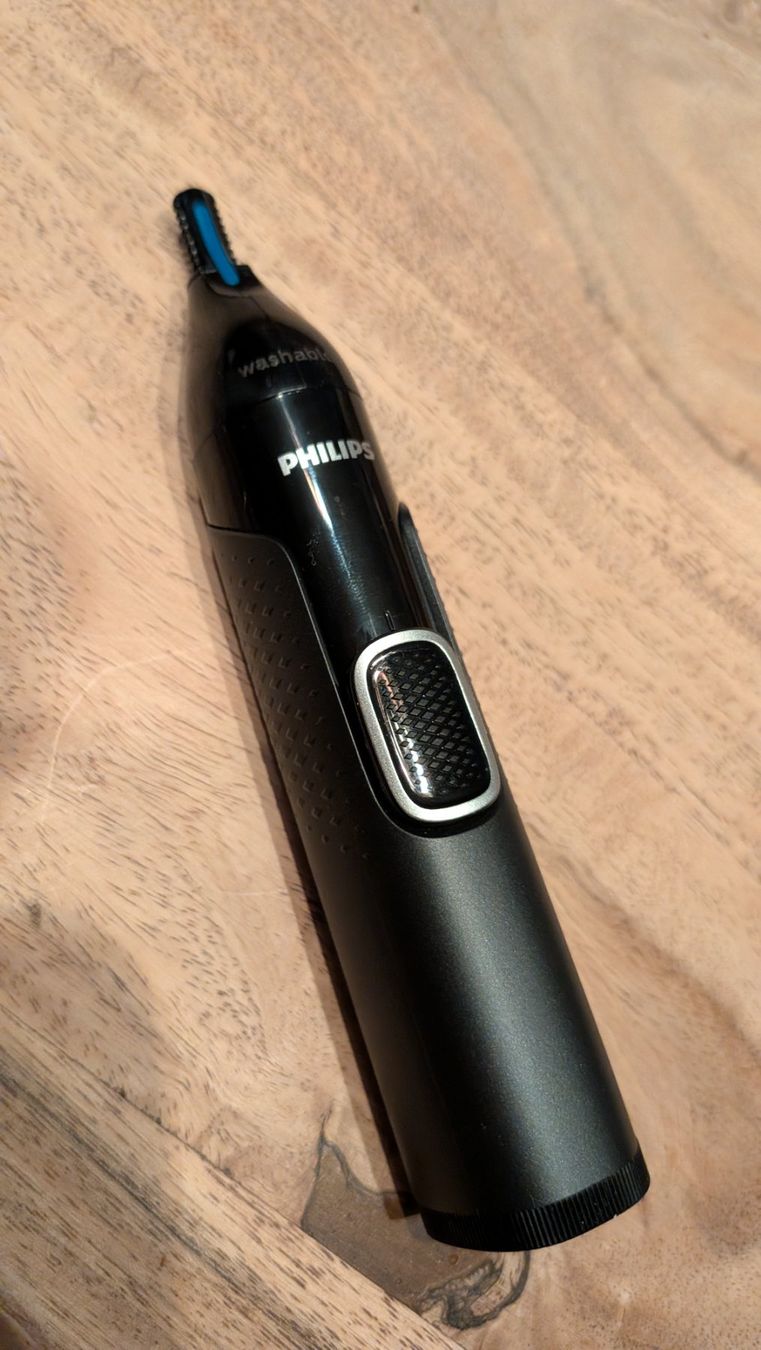 Philips Taglio: Philips Nose Trimmer Series 5000 – Nuovo (secondo la descrizione) da Thalwil venduto da kraettli 1