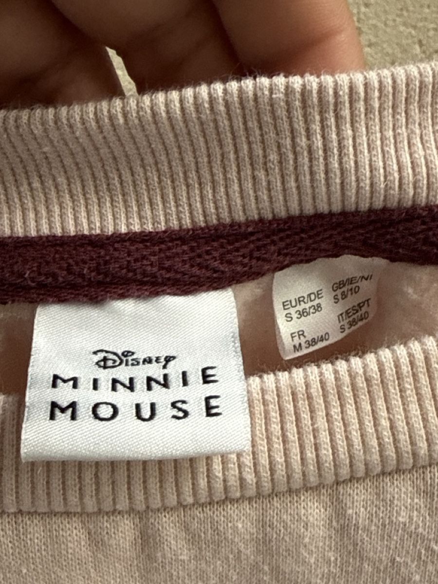 Pullover & Sweatshirts: Süsser Minnie Mouse Pullover, Grösse S, Mädchen – Gebraucht aus Grafenried von Kalocha 2