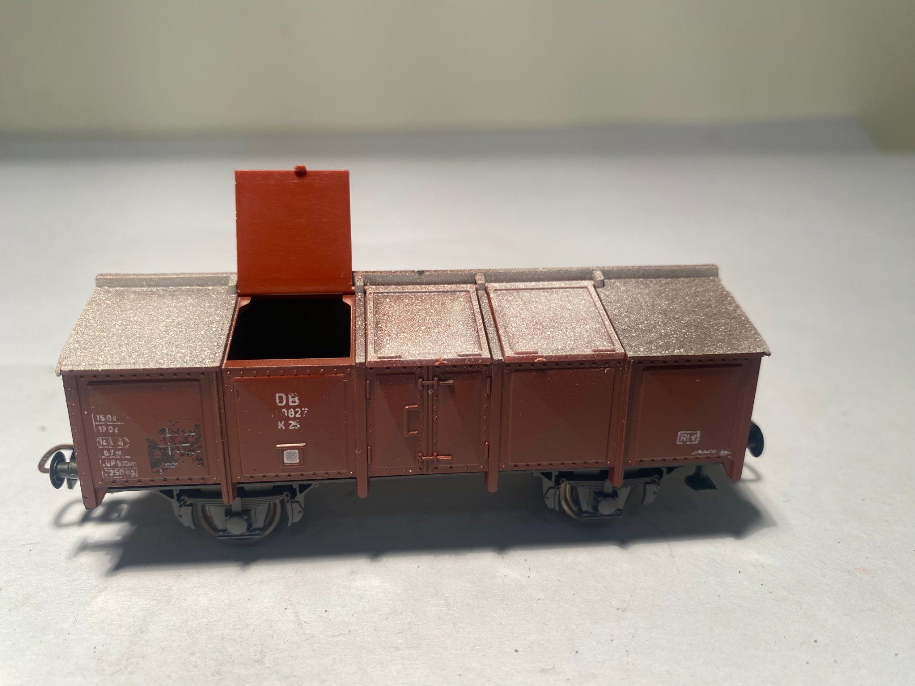 Roco Modellini di ferrovie: ROCO Klappdeckelwagen DB DC Achsen – Usato da Buchrain venduto da Modellbahn11 1