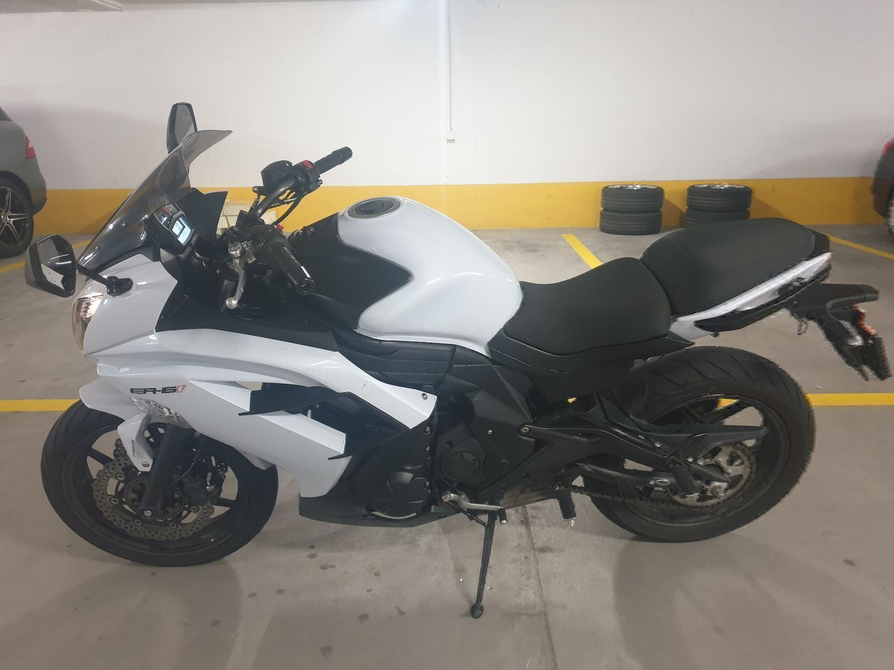 Kawasaki Strada: Kawasaki ER-6f – Usato da St.Gallen venduto da Capsule_Corporation 2