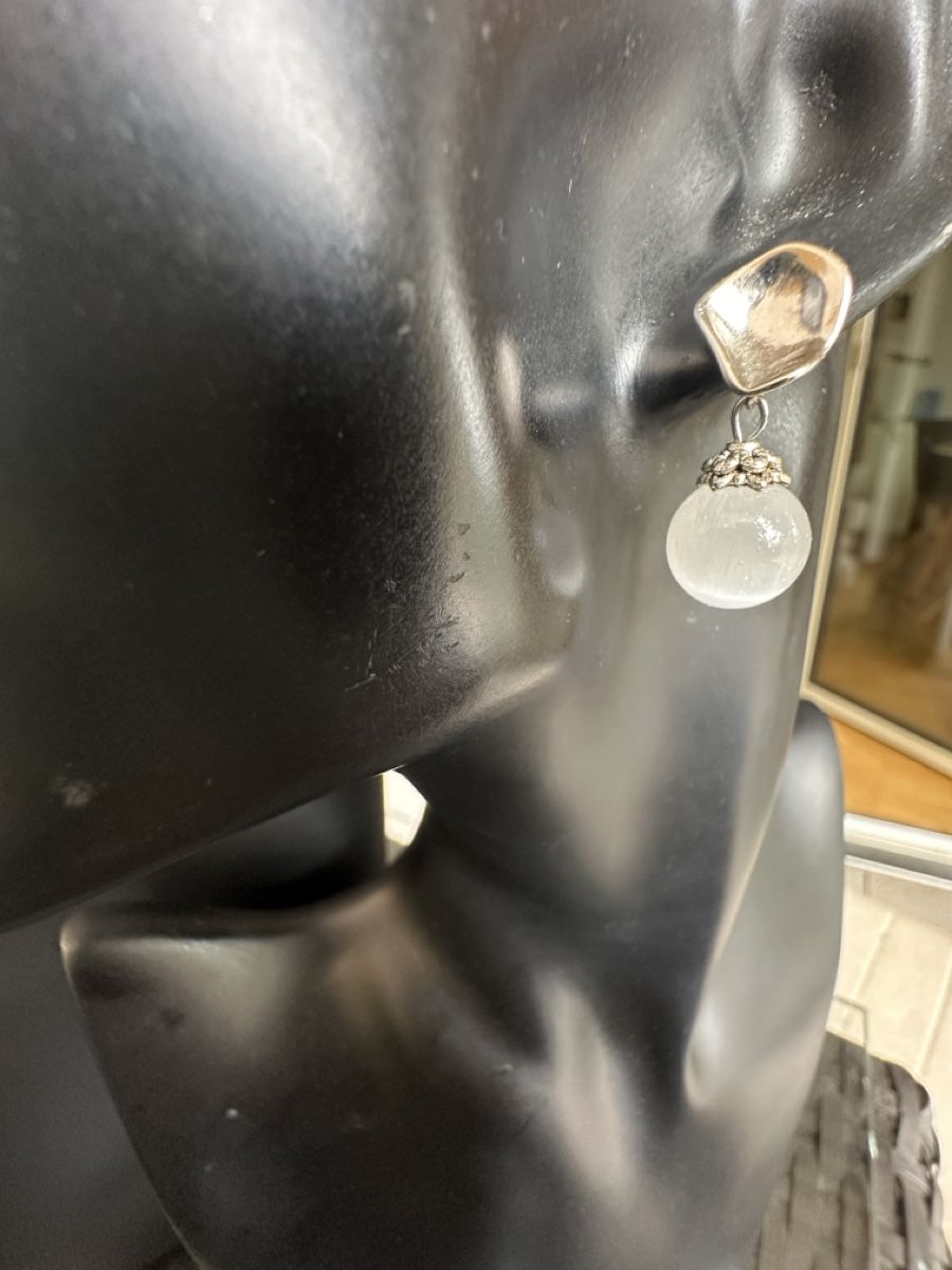 Ohrringe & -stecker: Ohrringe mit Selenit HANDARBEIT – Neu und originalverpackt aus Kriens von Hortensie6 1
