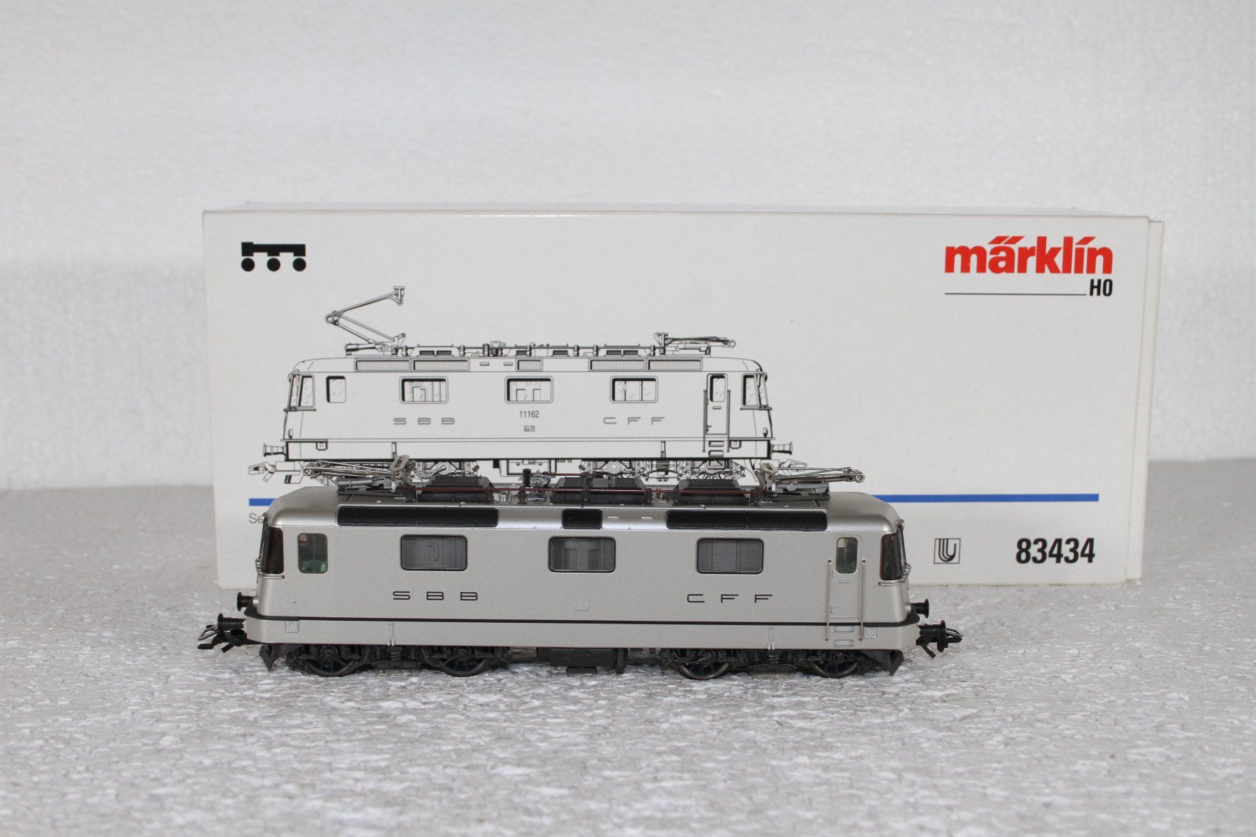 Märklin Modellini di ferrovie: Märklin 83434 SBB Re 4/4 delta-digital Techno – Usato da Triesen venduto da gleis8 2