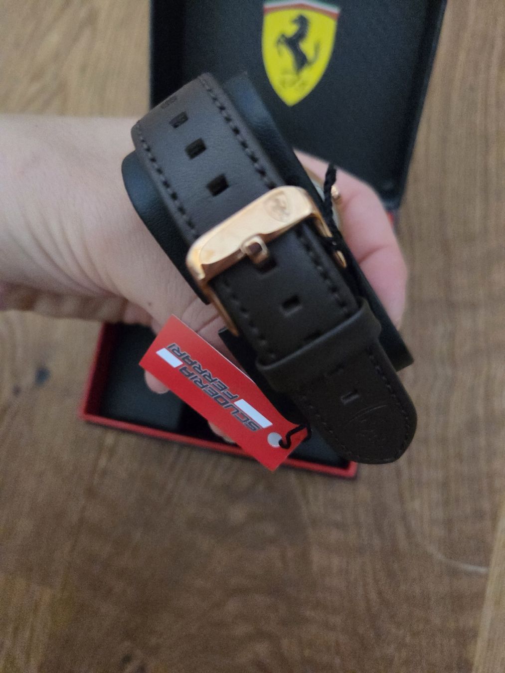 Ferrari Montres: Ferrari Uhr – Neuf avec emballage d'origine à Hochdorf par lor_27 1