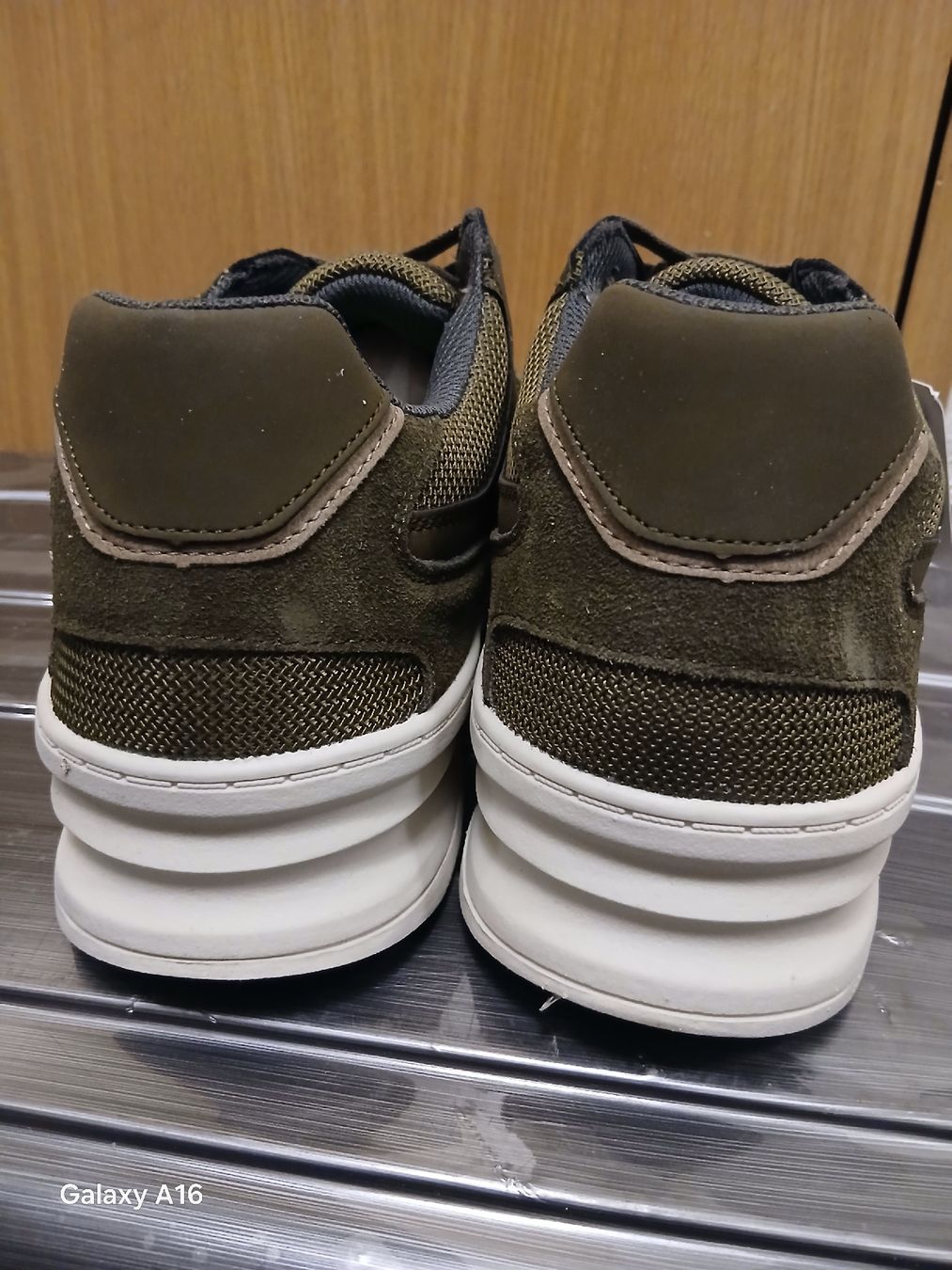 Herrenschuhe: Baskets Bull Boxer neuves jamais portées – Neu und originalverpackt aus Genève von Martinbng 2