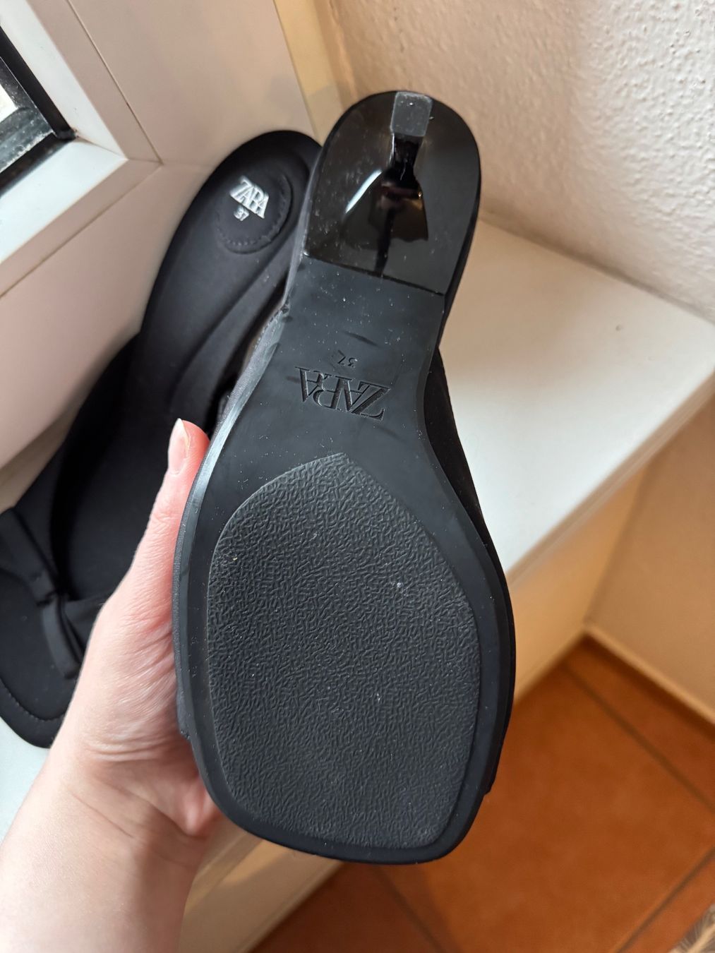 Zara Scarpe da donna: Kitten heels con fiocco Zara nr 37 – Nuovo (secondo la descrizione) da Lumino venduto da mar_9pn2 1