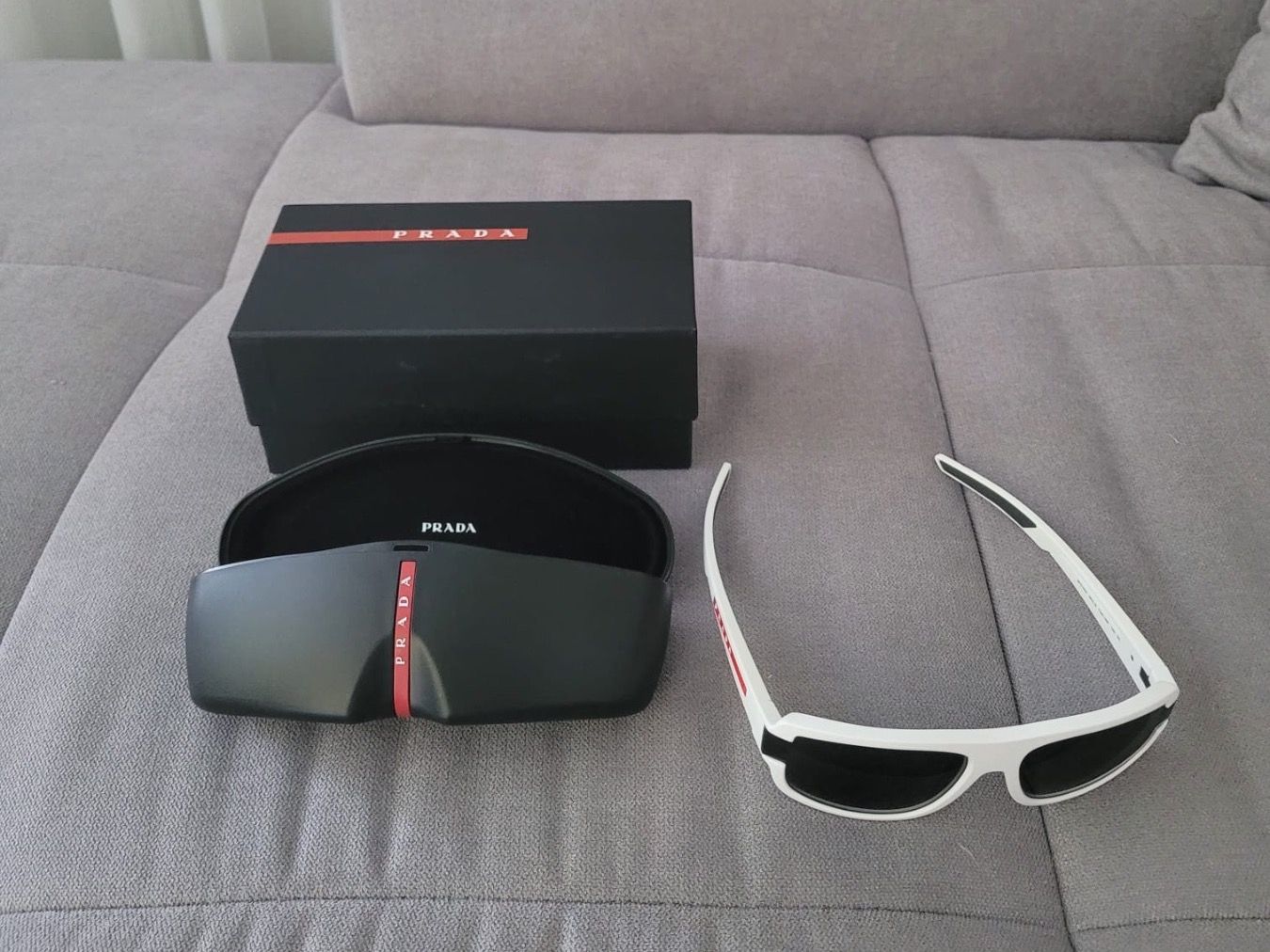 Prada Occhiali & Lenti: Prada Sonnenbrille – Usato da Urdorf venduto da Daniela028 1