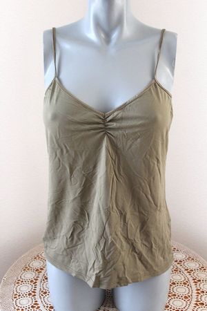 Olive Grünes Top verm. L.