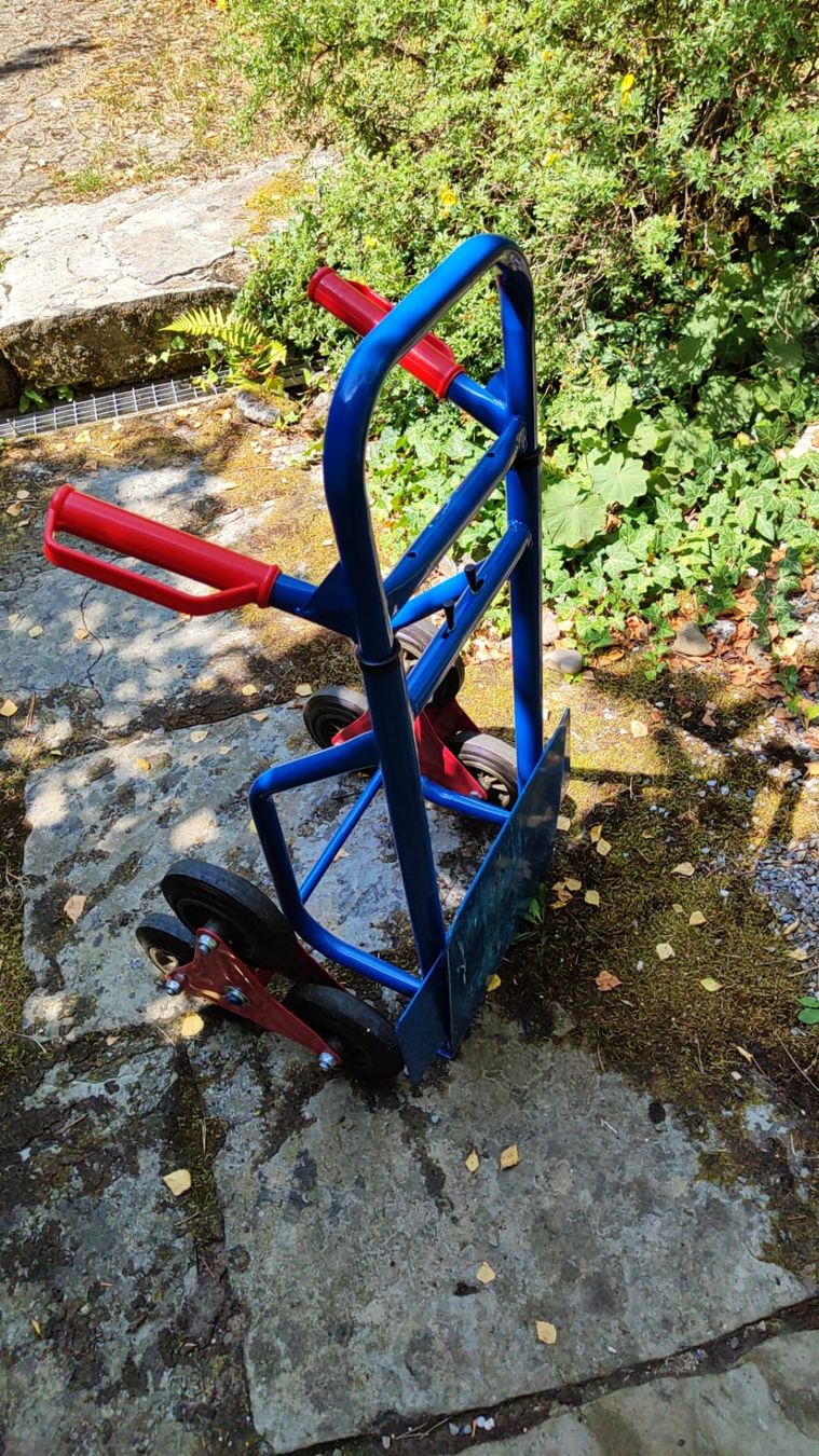 Tous les outils: Treppenkarre Treppen-Sackrolli Robust Einklappbar – D'occasion à Forch par Fairplay_ 1