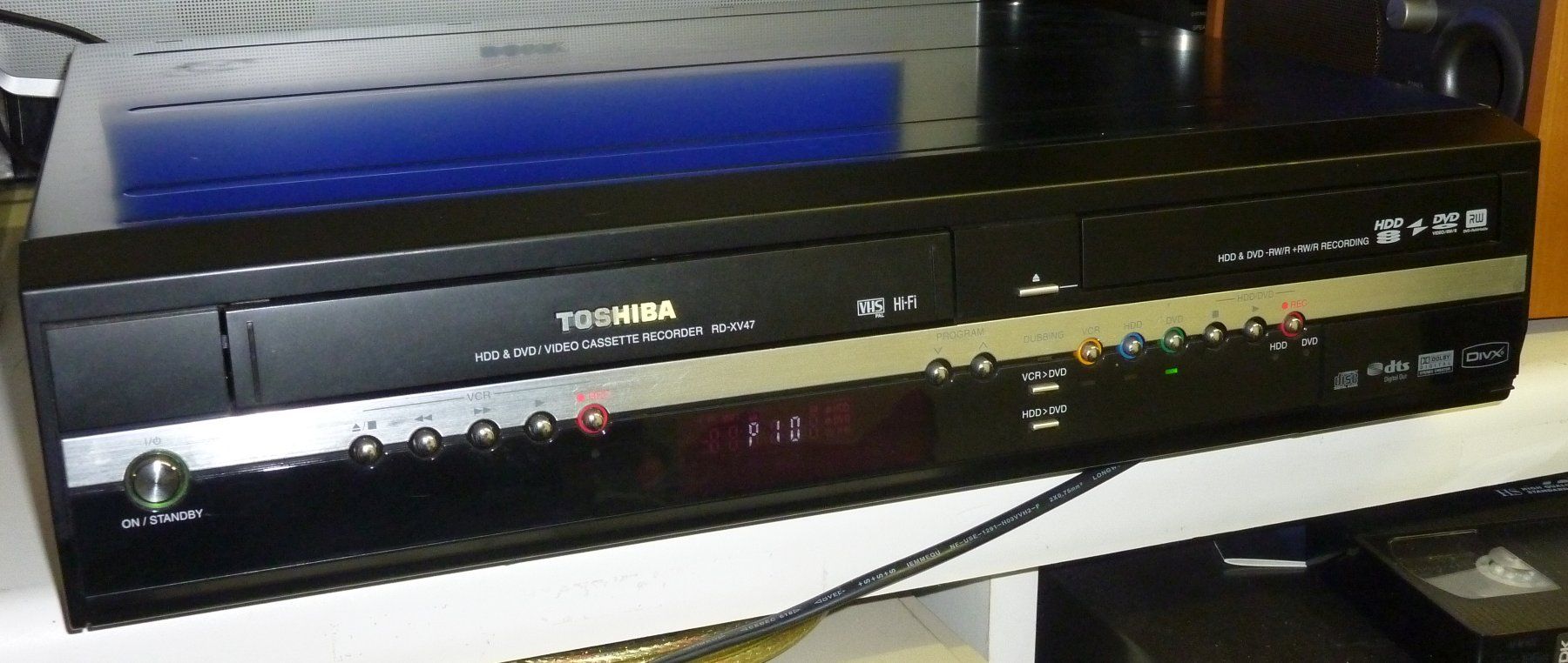 Toshiba Aufnahmegeräte: Toshiba VHS-DVD-HDD Recorder – Gebraucht aus Wenslingen von