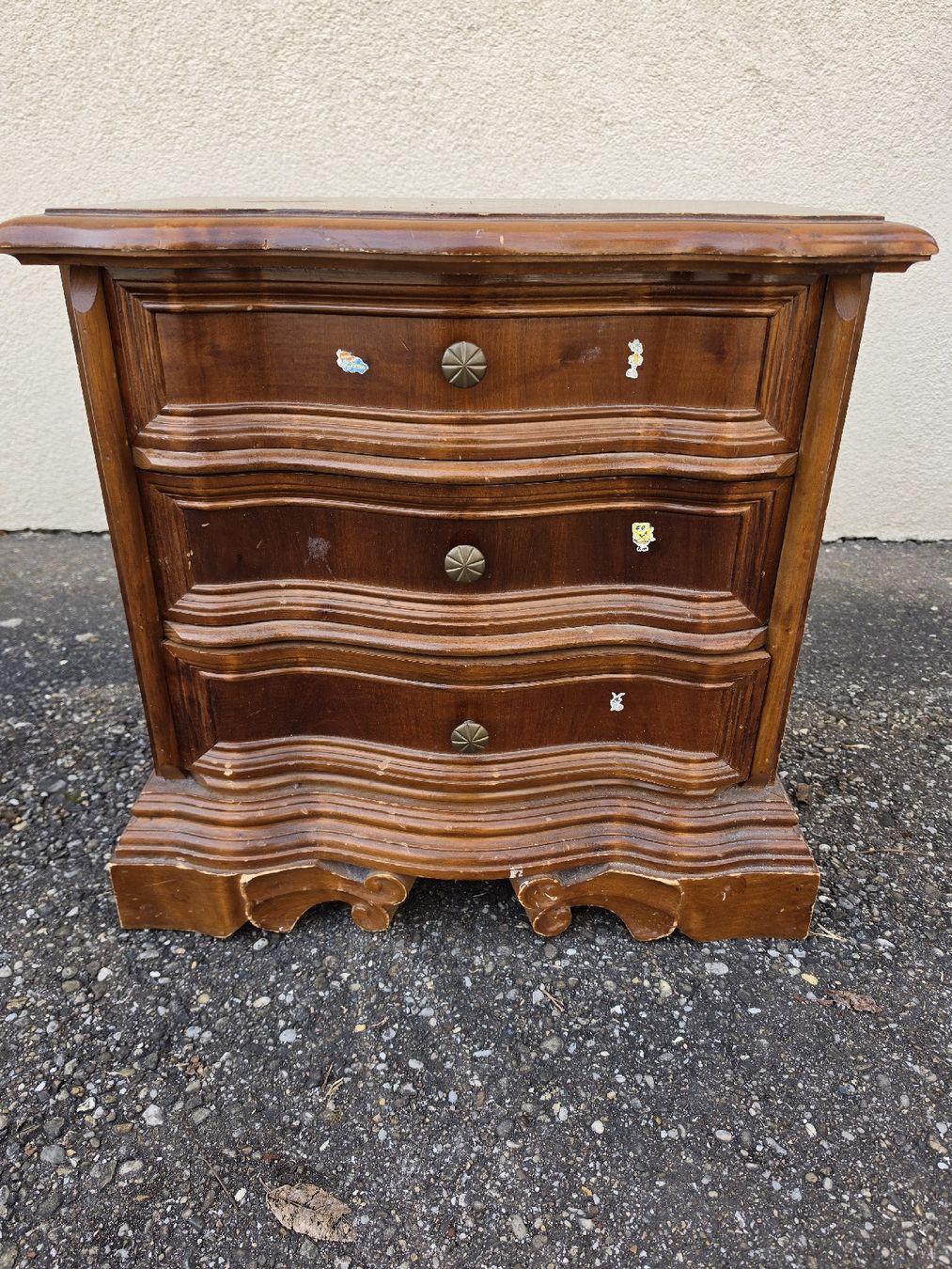 Cassettiere: Antike Holzkommode mit 3 Schubladen, Vintage Look – Usato da Mettlen venduto da elios0888