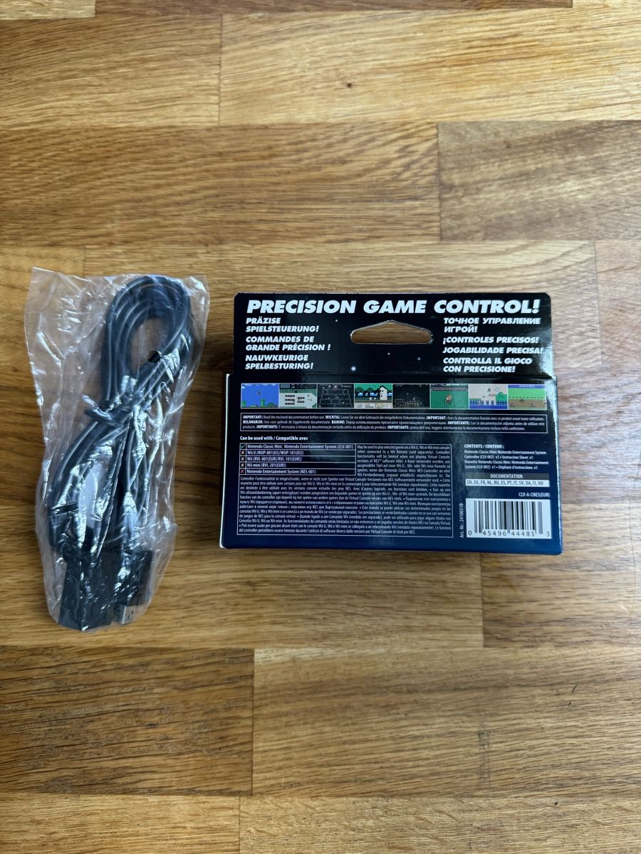 Nintendo Console: Nintendo NES Classic Mini Controller & 2M Verlängerungskabel – Nuovo e nell'imballaggio originale da Sempach venduto da retro-colis 1