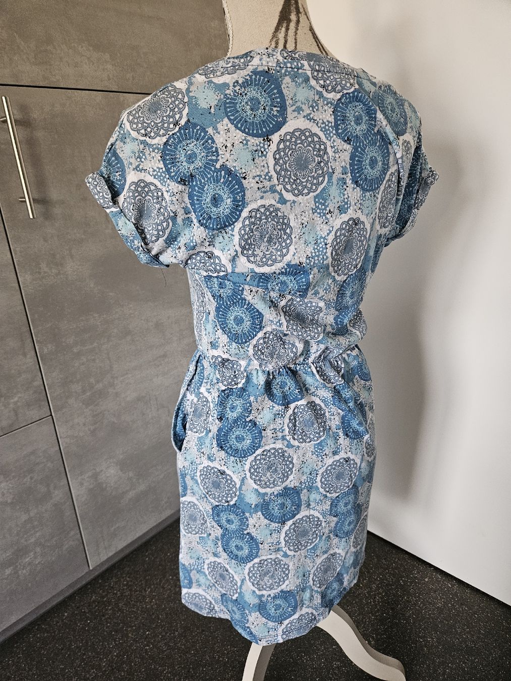 Vestiti: Sommerkleid Chicorée Gr. XS mit Mandala-Muster – Nuovo (secondo la descrizione) da Anwil venduto da tamoos 1