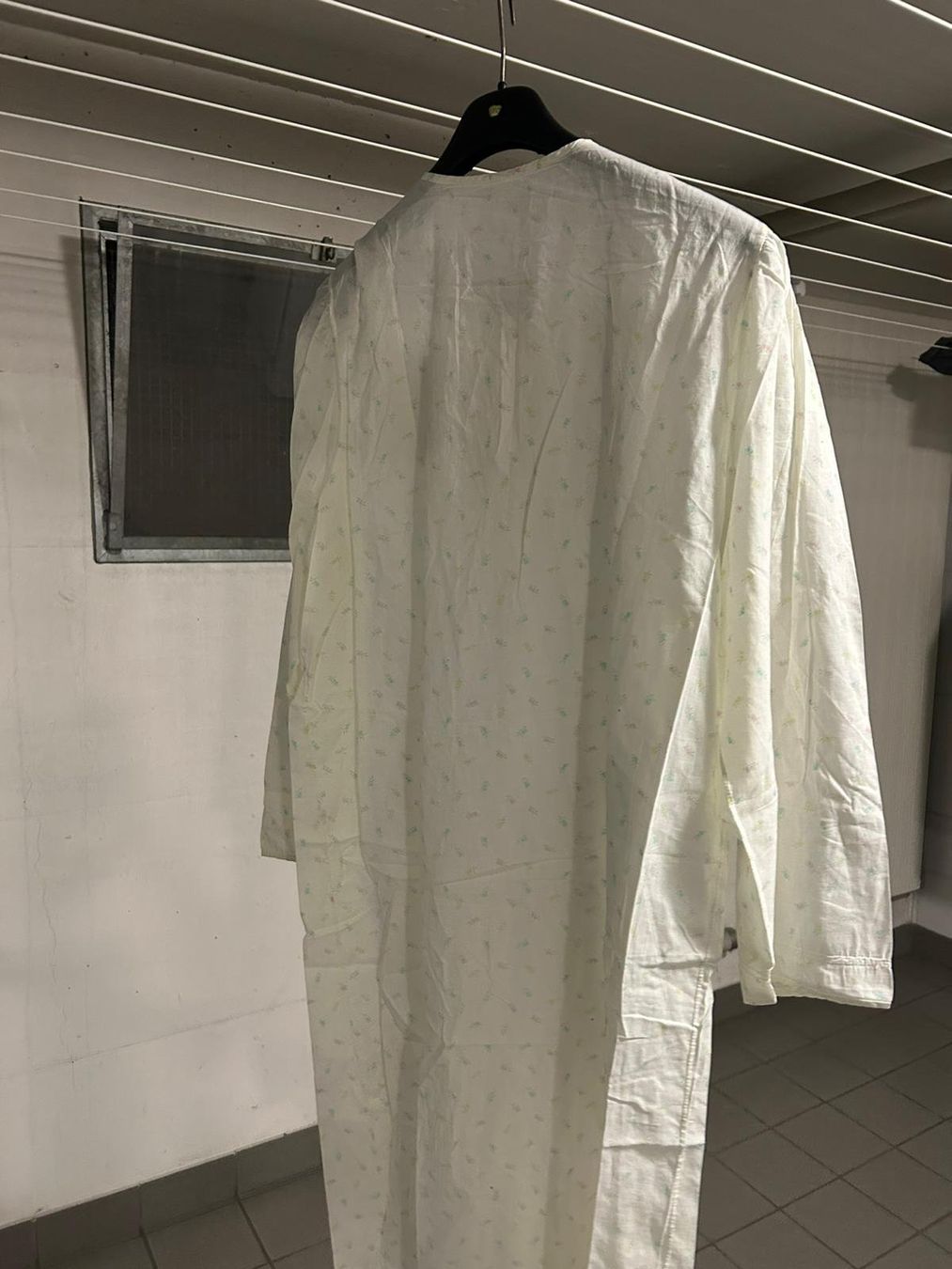 Negligees & Pigiami: Camicia da notte fiorata tg.46 – Usato da Melano venduto da H-Sara 1