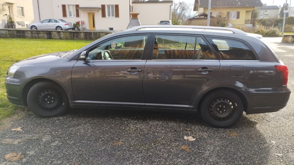 Toyota Avensis 2.0 Kombi AB MFK