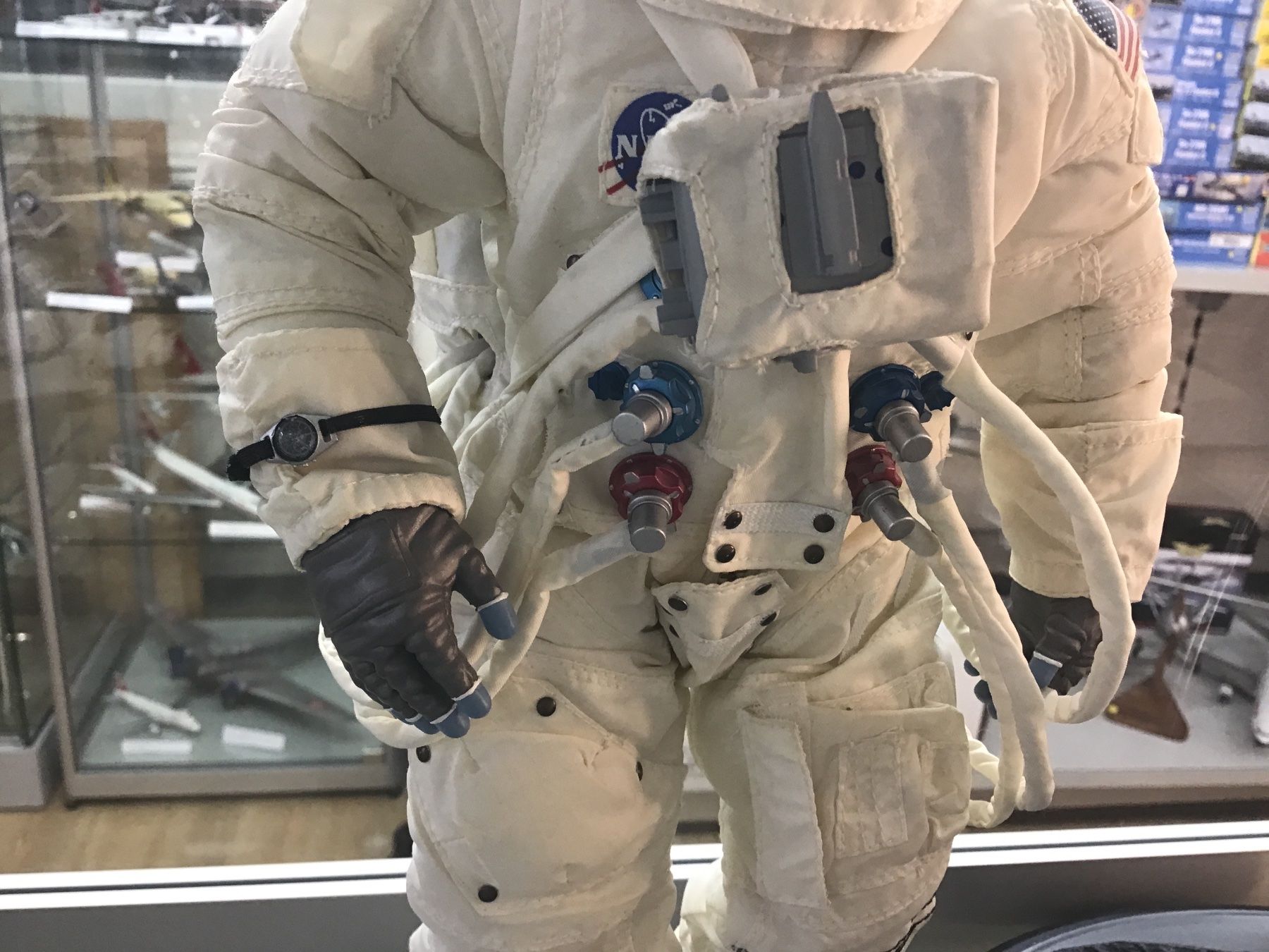 Kit di modellismo & Modellini statici: APOLLO PROGRAMM AUSTRONAUT 1:6 – Nuovo (secondo la descrizione) da Männedorf venduto da Modell-Spezialisten 1