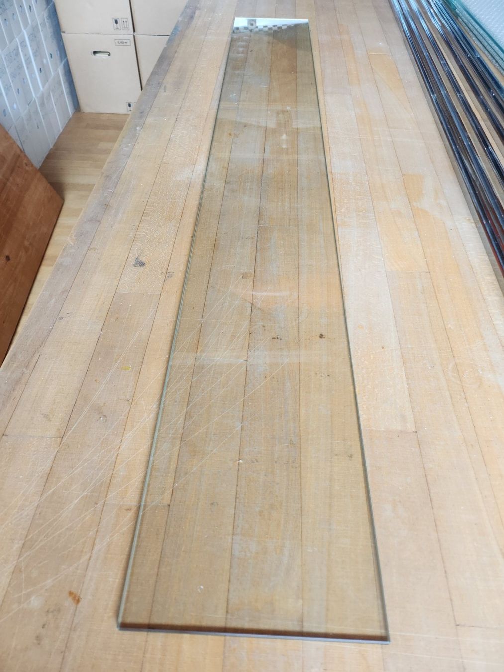 Scaffali: Büchergestell Glas Chrom Schmuckstück Regal – Usato da Heiden venduto da pet_f67g