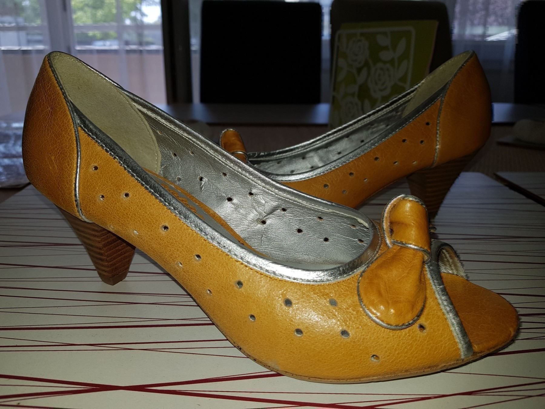 Scarpe da donna: Chaussures ORIZONTE pointure 37 neuve – Nuovo (secondo la descrizione) da Cossonay-ville venduto da Super-Price-Quality