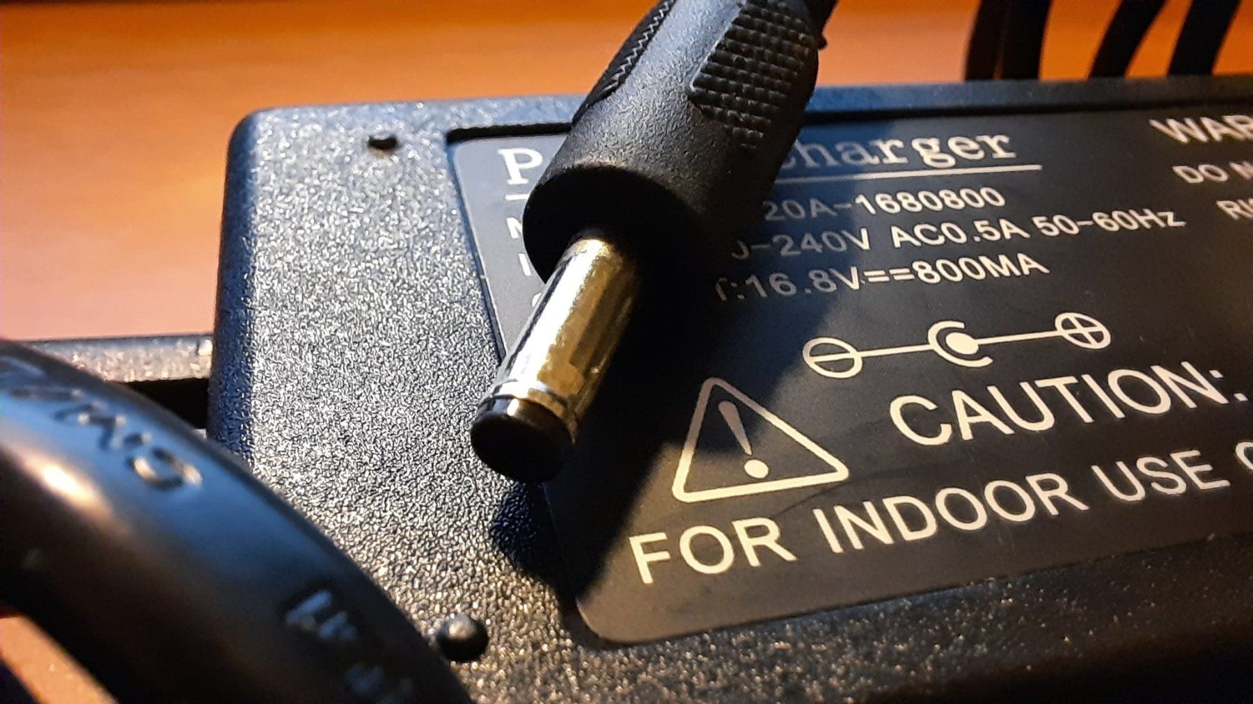Ladegeräte: AC Power Charger ZF120A-1680800 – Gebraucht aus Zürich von balin777 1