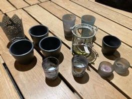 12 übertöpfli und windlichter in grau/schwarz/weiss