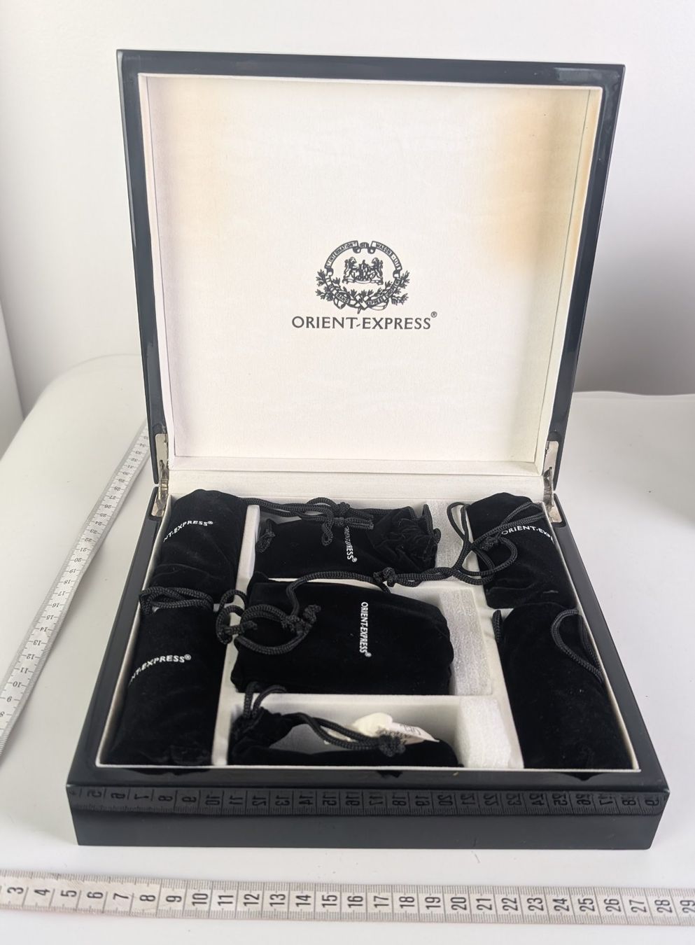 Giochi: Orient-Express Poker-Set, neuwertig – Nuovo e nell'imballaggio originale da Zürich venduto da 1.Simon