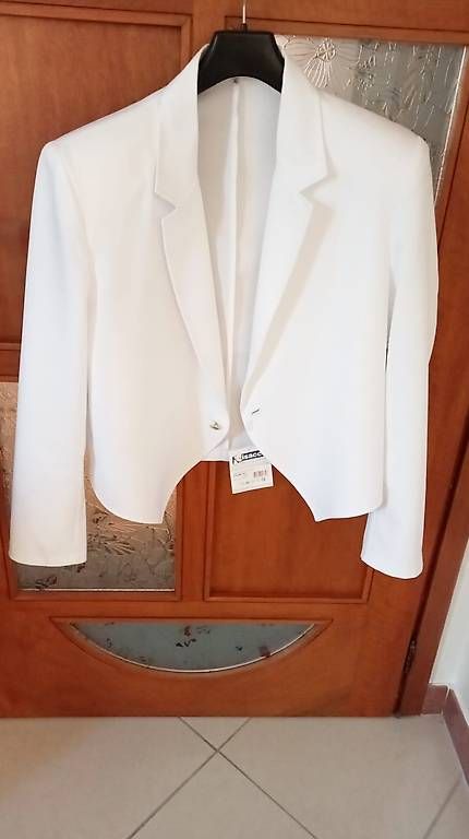 Giacche: Vendo giacca cameriere da sala  – Usato da Losone venduto da car_2cl8