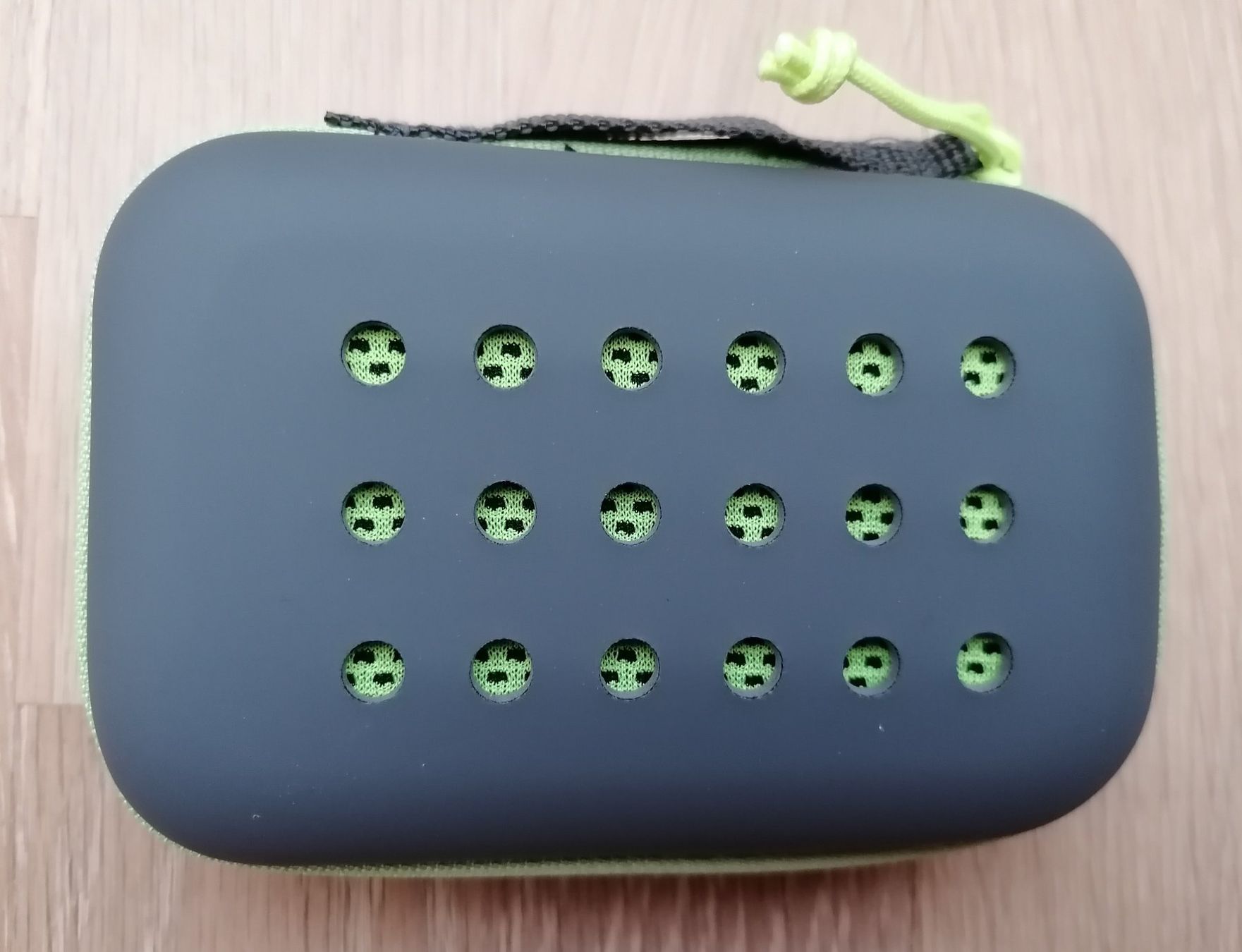 Teli da bagno: Microfaser Kühltuch im Etui, Hellgrün 28 x 85cm, NEU – Nuovo e nell'imballaggio originale da Rümlang venduto da TRICE67 4