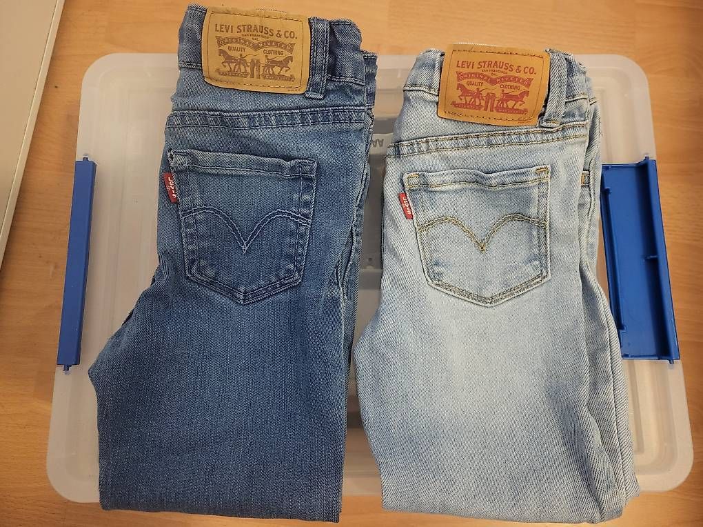 Pantaloni: Jeans Levi's 104cm – Usato da Thônex venduto da Dardari 1