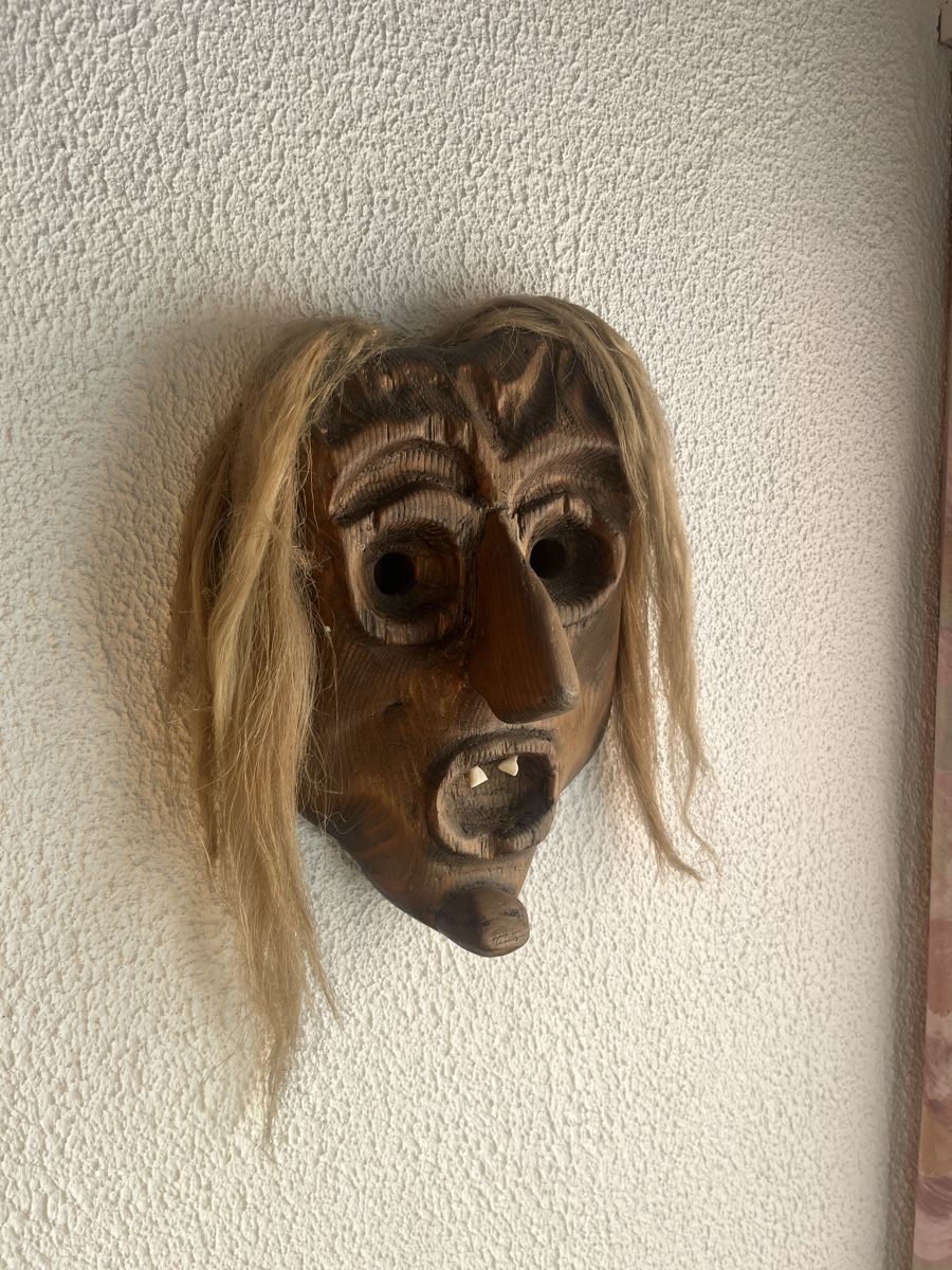Altro in Antiquarato & Arte: Holzmaske handgeschnitzt, Unikat – Usato da Anglikon venduto da Tanne1 2