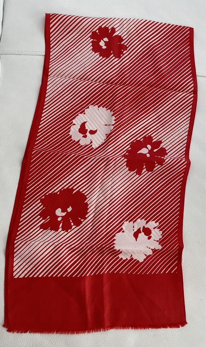Foulard & Sciarpe: Seiden Schal 🌸 – Usato da Opfikon venduto da Luis144 4