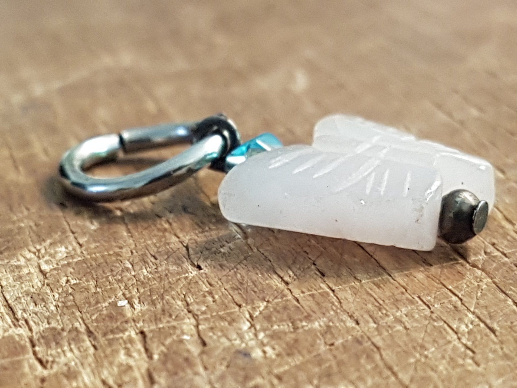 Anhänger: Anhänger Jade oder Rosenquarz? Schmetterling m.blauer Glasp. – Gebraucht aus Ettingen von Maranathatalitha 4