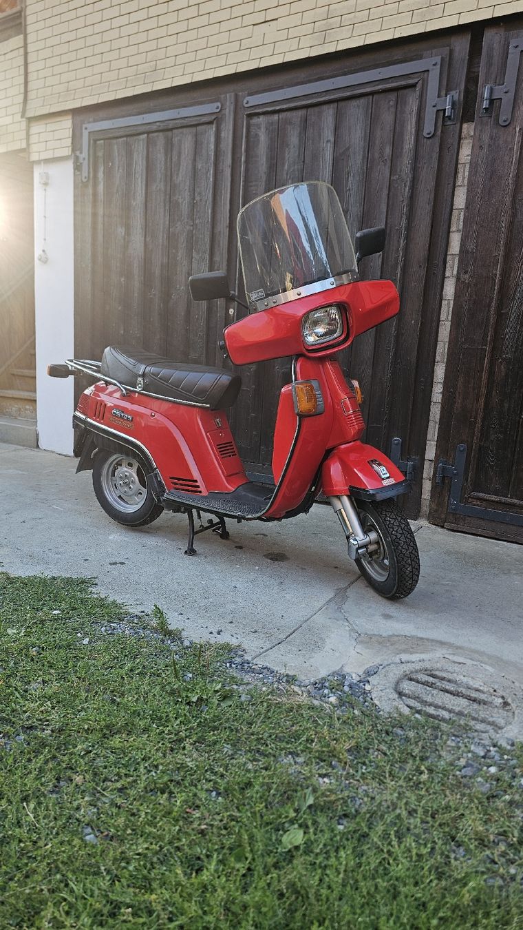Suzuki Scooters: Suzuki CS 125 CF 41 A Veteran  – Gebraucht aus Wiler b.  Seedorf von Evoxnxx 4