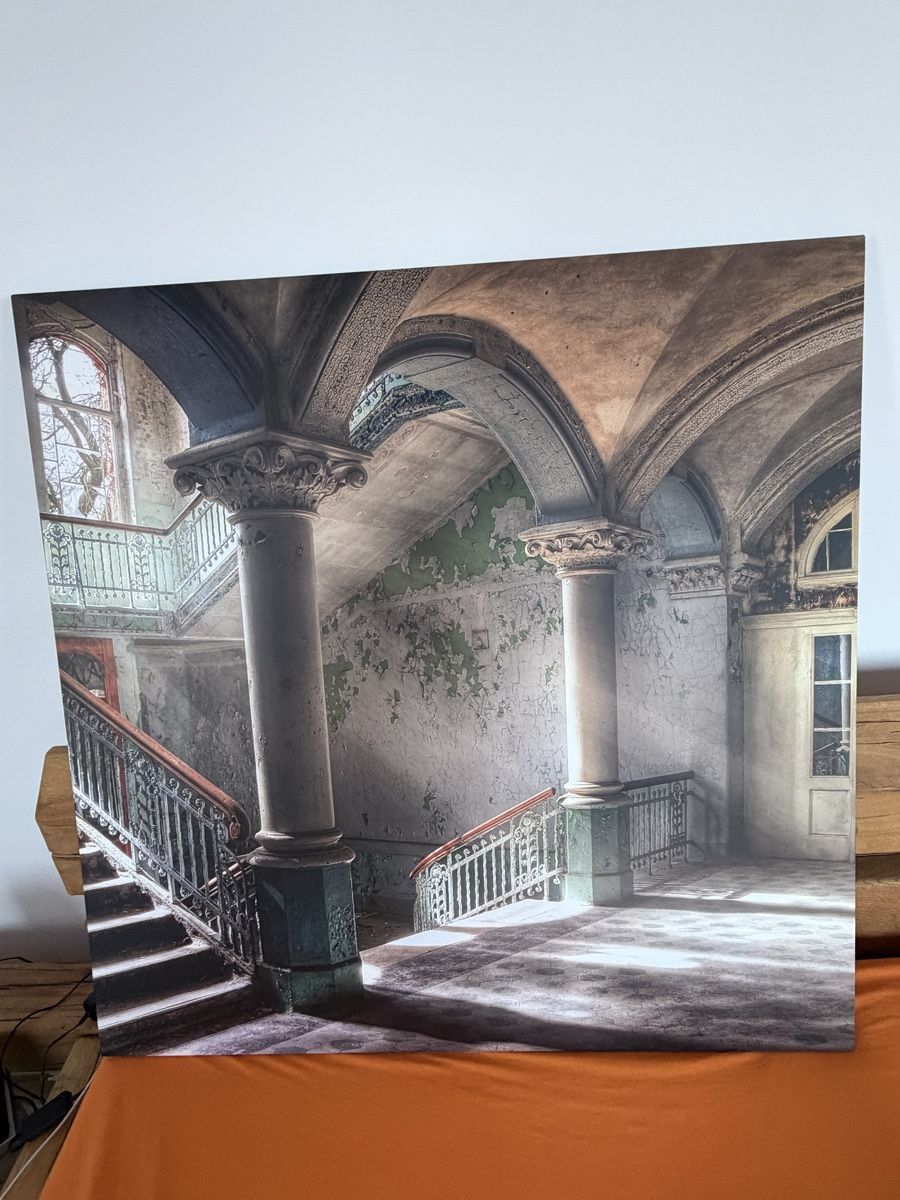 Foto & Immagini: Tableau photo architecture escalier bon état – Usato da La Chaux-de-Fonds venduto da Claude-EvelyneS