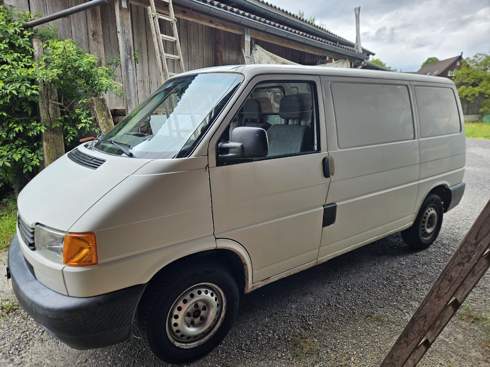 VW Veicoli commerciali: VW T4 – Usato da Grüt (Gossau ZH) venduto da KTM201