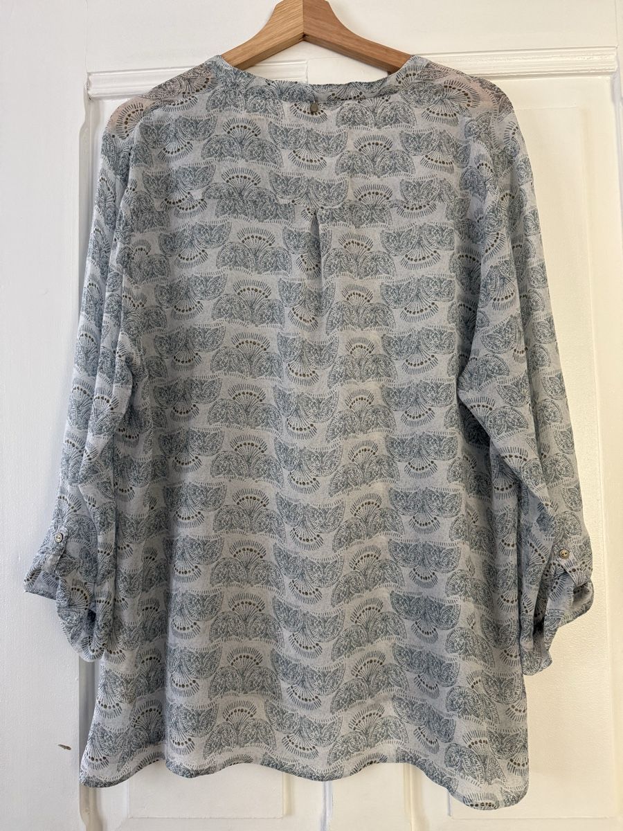 Camicette: Helle gemusterte Nile Bluse XL – Usato da Safenwil venduto da Empez 1