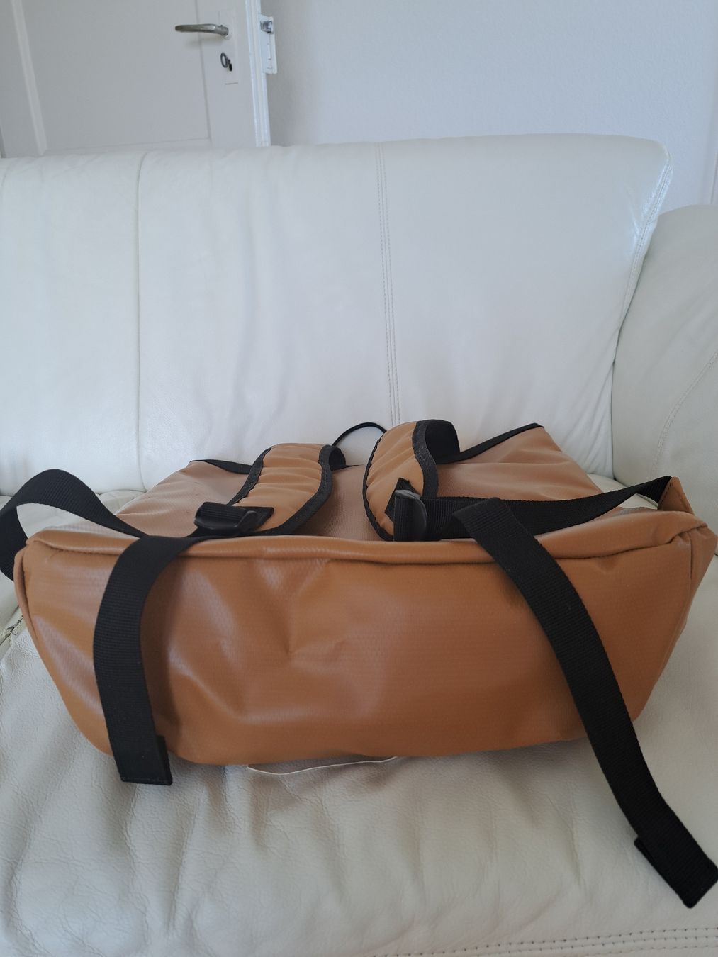 Bree Zaini: Bree Pnch 93 Backpack Rucksack Terra Laptopfach Neu – Nuovo e nell'imballaggio originale da Thalwil venduto da sternenstaub369 2