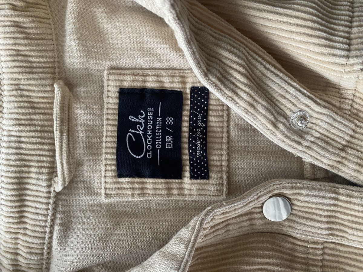 Giacche: Jacke beige 38 – Usato da Ittenthal venduto da Lorinakuprecht0 2