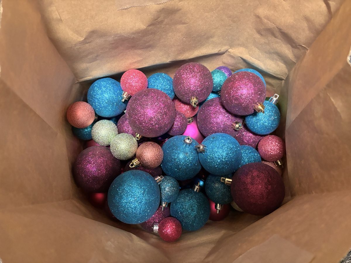 Tutte le decorazioni: div. Plastik Weihnachtskugeln. Glitzern und uni – Usato da Zullwil venduto da Lu_Ru_23