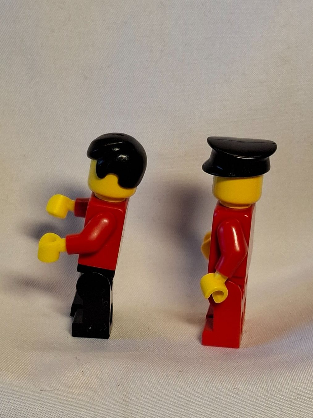 Lego Kit di costruzioni: 2x LEGO Figuren Vintage – Usato da Schlieren venduto da Svenja7 5