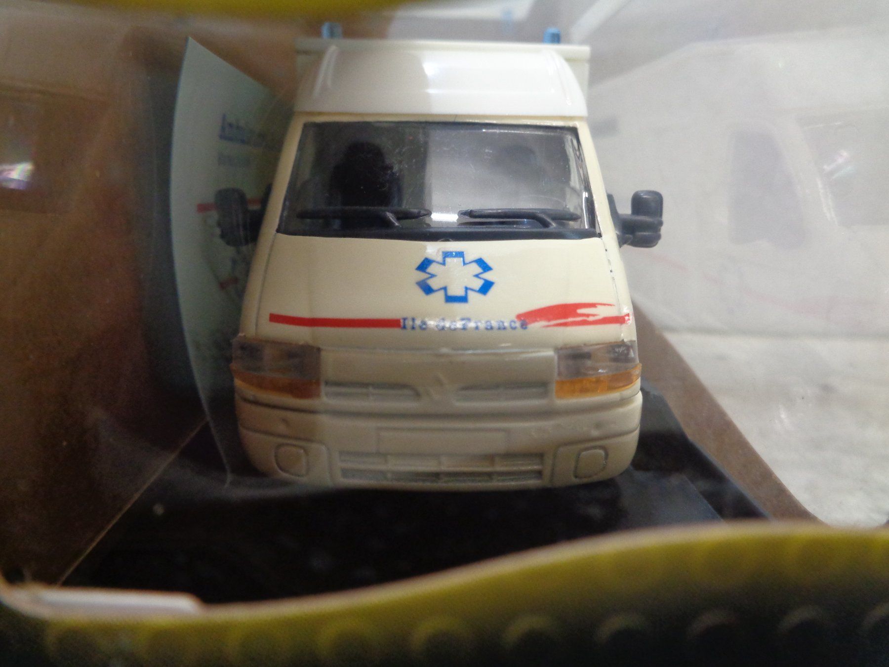 Renault Modellini d'auto: Verem 1:43 Renault Master Ambulance – Nuovo e nell'imballaggio originale da Reconvilier venduto da rallycar 1